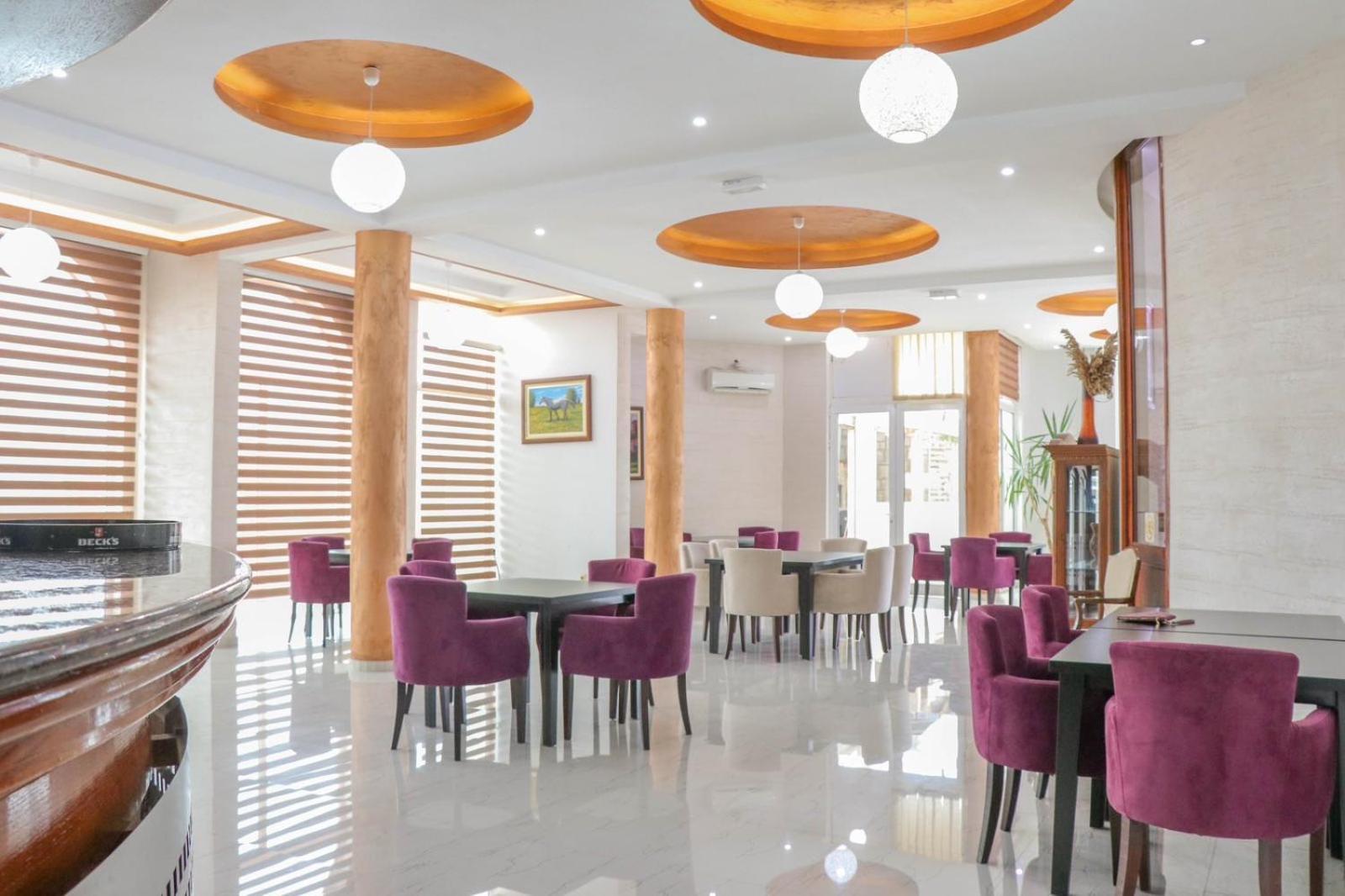 Imperial Hotel Ούλτσιν Εξωτερικό φωτογραφία