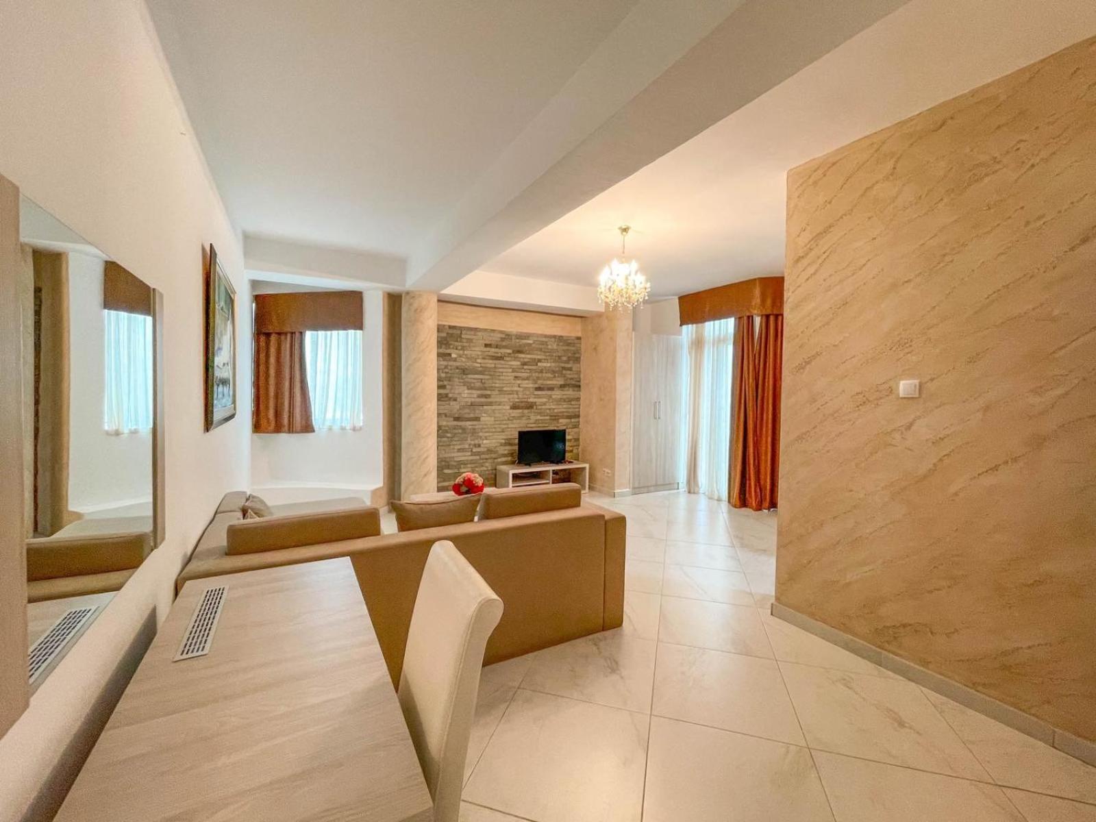 Imperial Hotel Ούλτσιν Εξωτερικό φωτογραφία