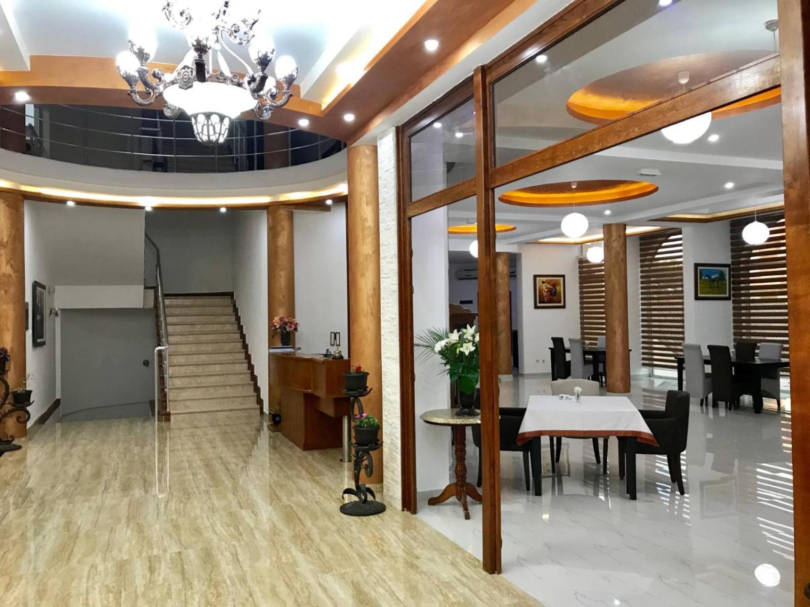 Imperial Hotel Ούλτσιν Εξωτερικό φωτογραφία