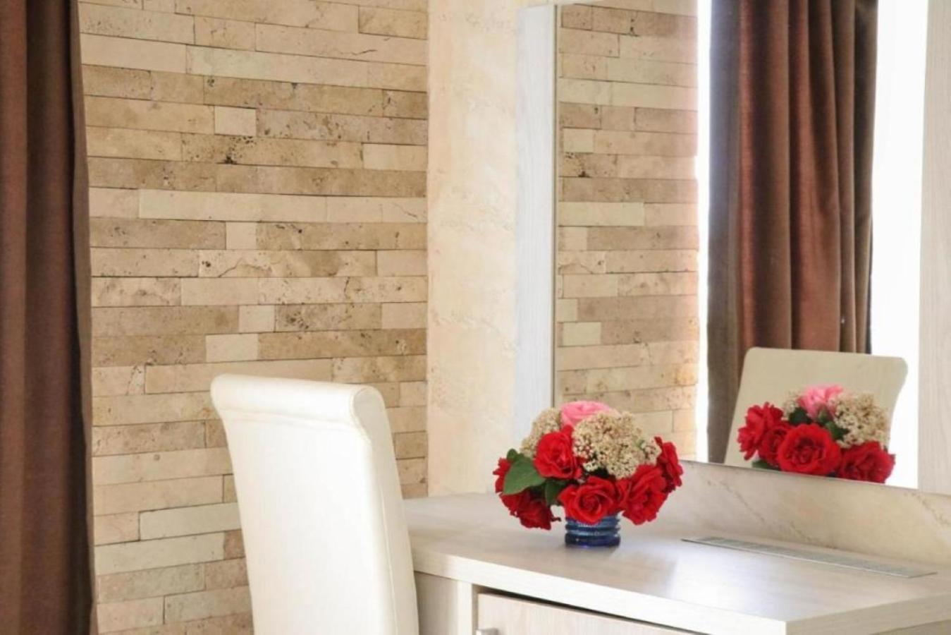 Imperial Hotel Ούλτσιν Εξωτερικό φωτογραφία