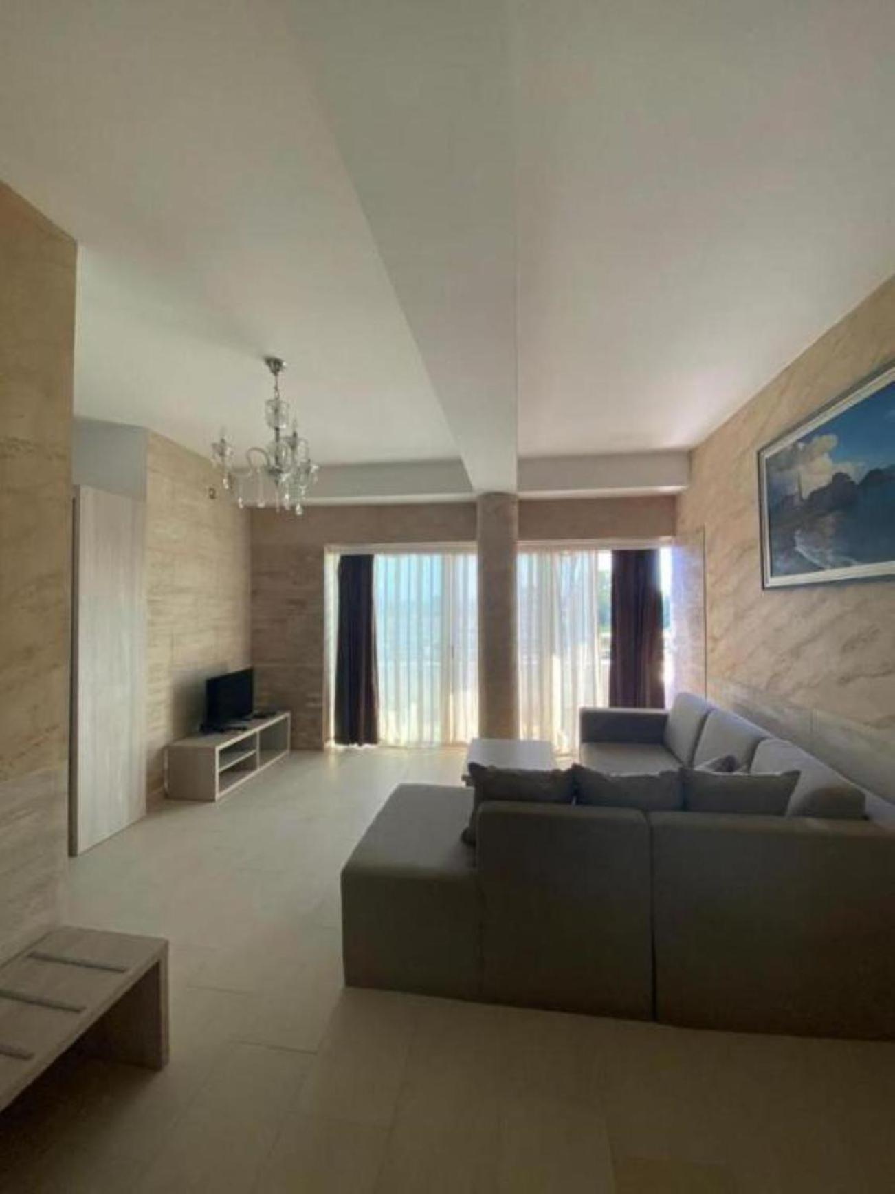 Imperial Hotel Ούλτσιν Εξωτερικό φωτογραφία