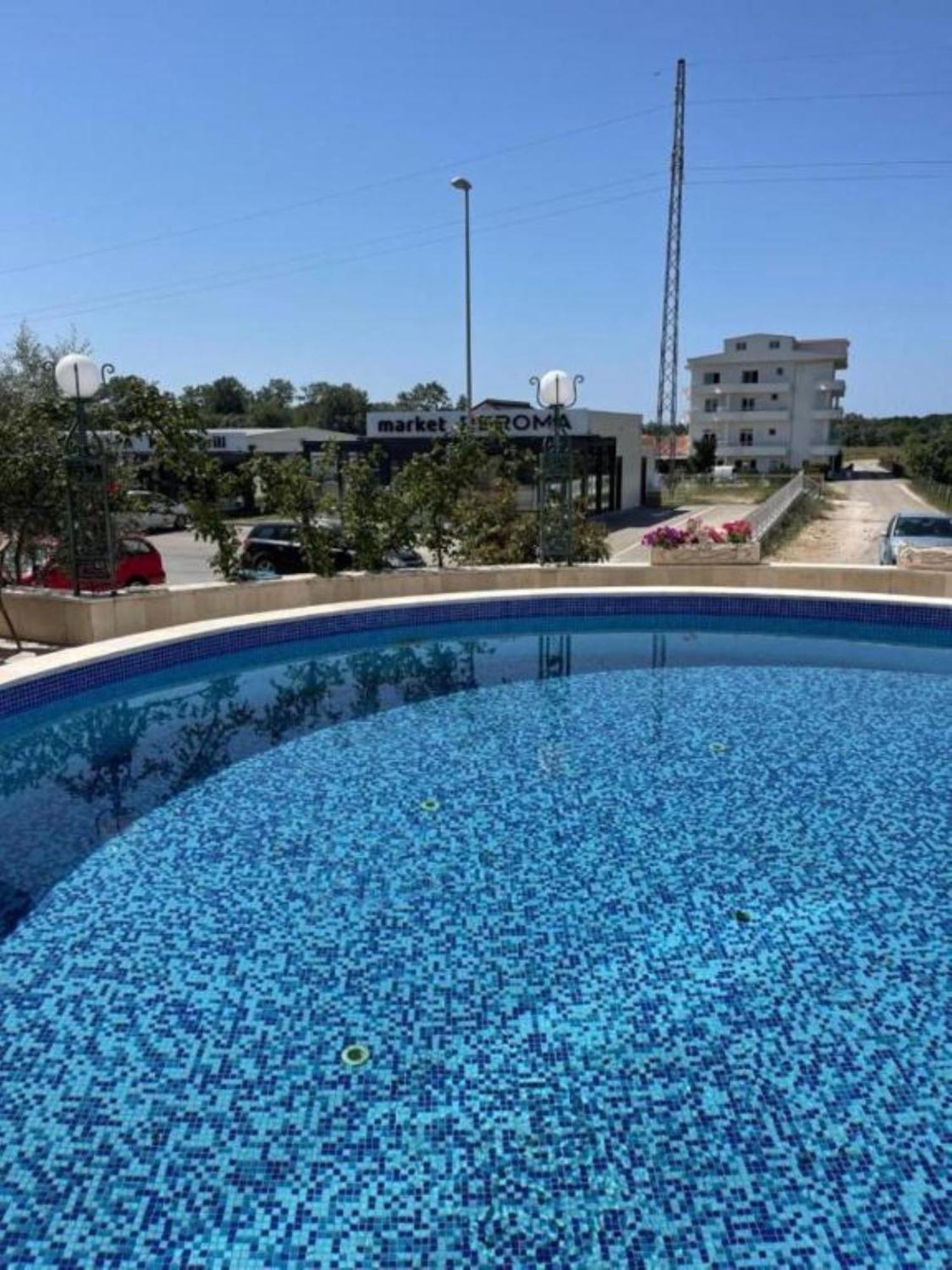 Imperial Hotel Ούλτσιν Εξωτερικό φωτογραφία